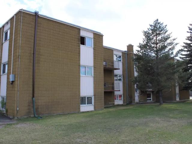 Mainstreet on 33rd Apartments