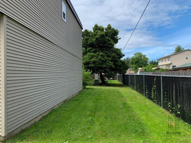 Mainstreet Garden Townhomes 2 Bedroom Home for Rent at 1060 Willemar Ave, Courtenay, BC V9N 3L9