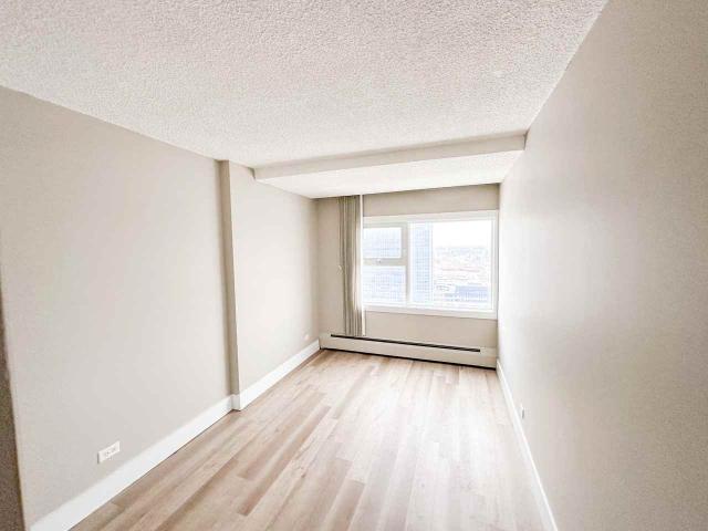 Mainstreet Tower Apartments 1 Bedroom Apartment for Rent at 10020 103 Ave Nw, Edmonton, AB T5J 0G8 Downtown Edmonton
