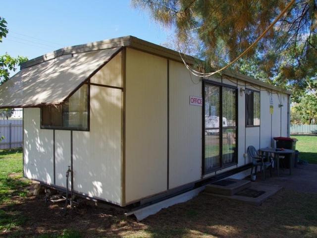 Mainway Holiday Park, For more information contact: 02 6795 4268
