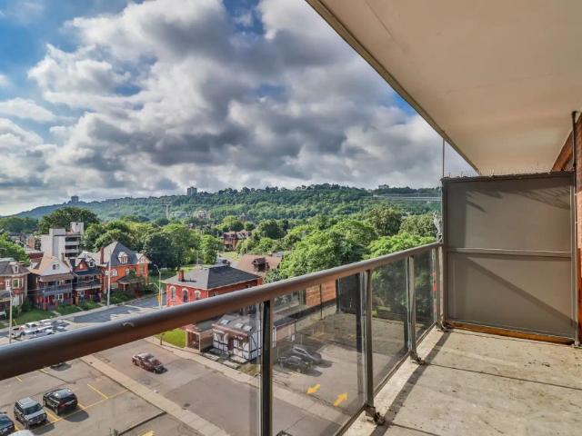 Mainwell Apartments — 1 Bedroom, 1 Bathroom
