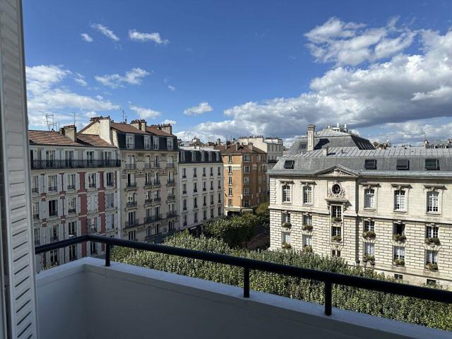 Mairie de Levallois 3 PIECES MEUBLE