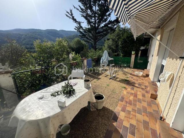 Maison/Villa 4 faces sans vis à vis avec 3180 m2 de terrain