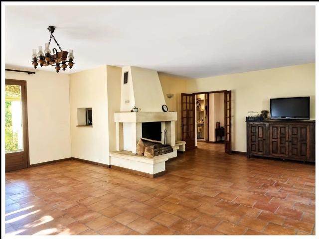 maison/villa 139m² Saint Marcel de Careiret