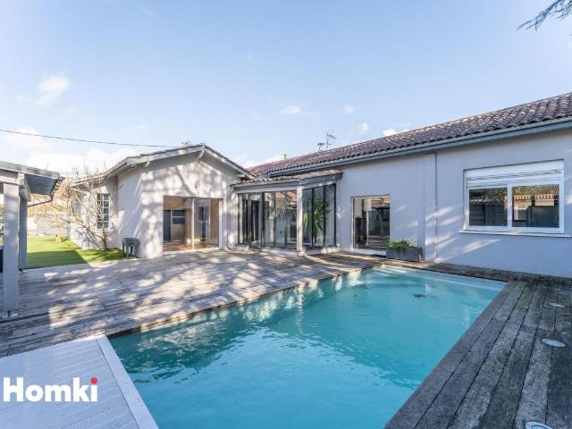 Maison/Villa T7 de 210 m² à Pessac 33600 210m² Pessac