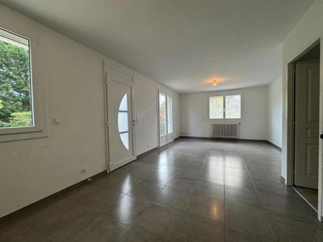 Maison/Villa CORNEBARRIEU 4 pièce s 88 m2 sur sous sol complet