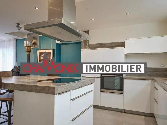 Maison 3 appartements 2 garages Sallanches 185m² Sallanches
