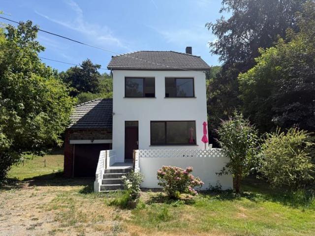 Maison 3 ch. à louer à Yvoir, cadre verdoyant