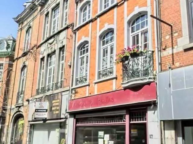 Maison 3 ch + bur + terrasse à louer à Dinant