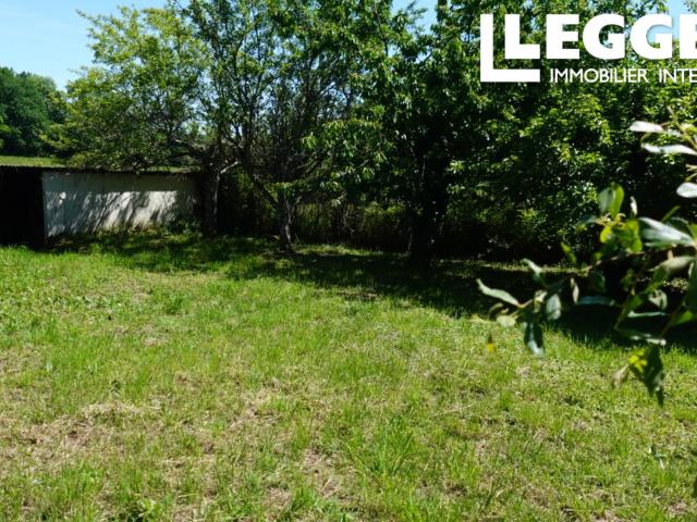 Maison 3 ch rénovée avec soin, dans un hameau calme près d'Oradour sur Vayres, avec combles aménagés