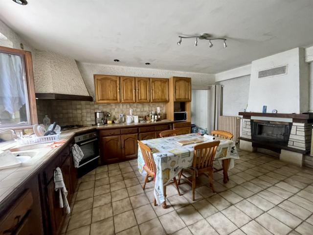 Maison 3 chambres à proximité du centre ville 195m² Vic en Bigorre