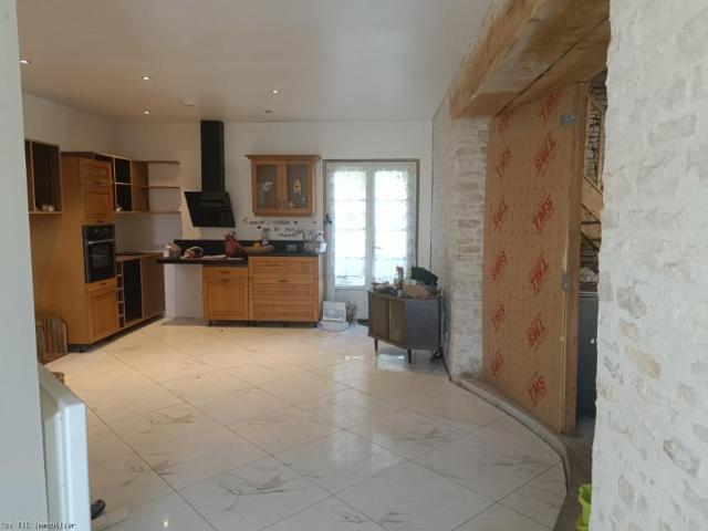 Maison 3 chambres, Aunac Poitou 16460 DS102552739