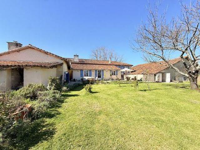 Maison 3 chambres, AUBETERRE SUR DRONNE Poitou 16390 DLS100425557