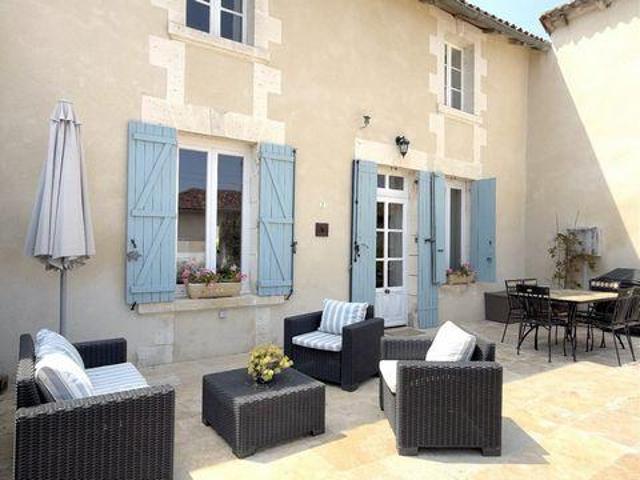 Maison 3 chambres, AUBETERRE SUR DRONNE Poitou 16390 ELS100684155