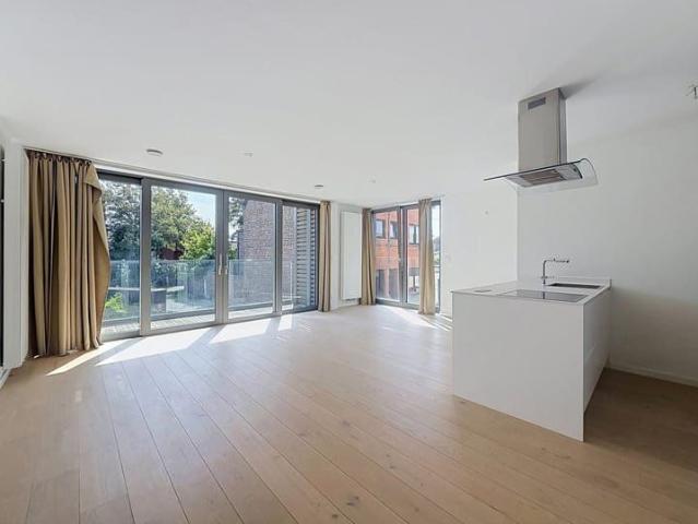 Maison 3 chambres avec ascenseur dans clos résidentiel