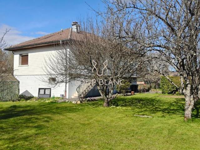 Maison 3 chambres avec grand terrain