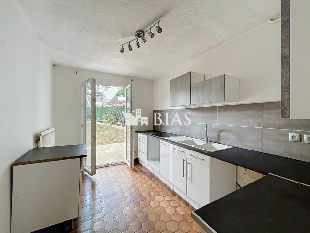 Maison 3 chambres avec jardin et garage