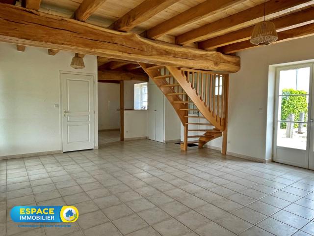 Maison 3 chambres avec jardin et stationnement