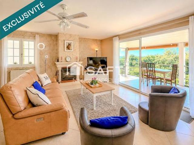 Maison 3 chambres avec piscine et vue dominante