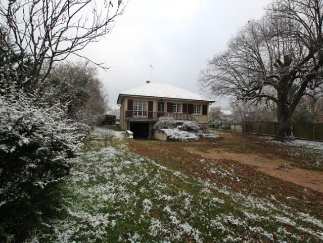 Maison 3 chambres, avec véranda, sur un terrain clos de 1250 m²