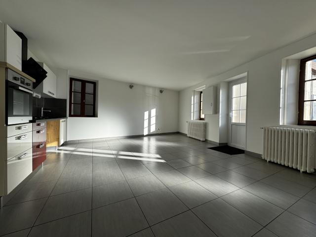 Maison 3 chambres centre ville Auzances