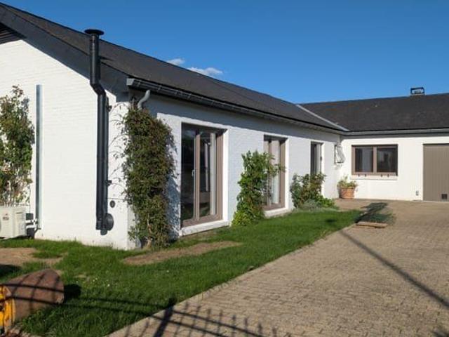 Maison 3 chambres de plain pied rue calme