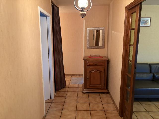 Maison 3 chambres en, très bon état et très bien située