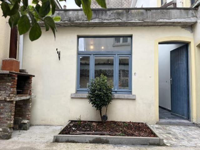 Maison 3 chambres en intérieur d'îlot