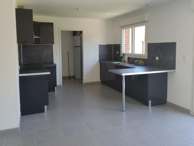 MAISON 3 CHAMBRES JARDIN GARAGE