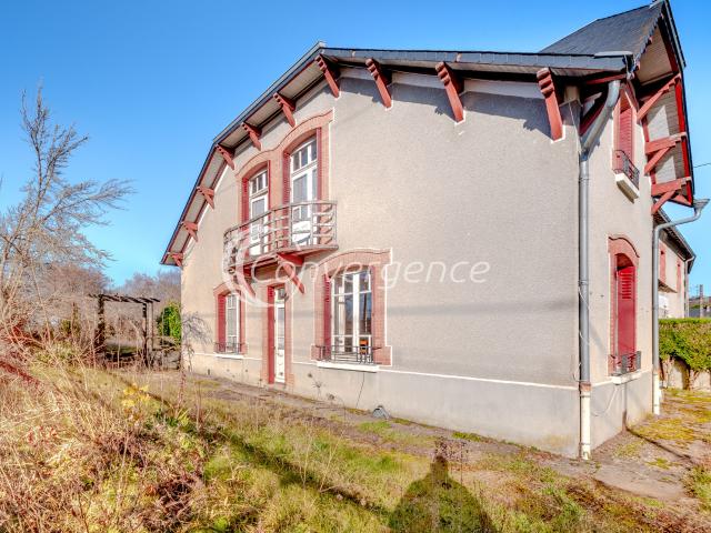 Maison 3 chambres jardin de 1287 m2