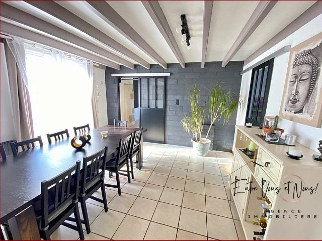 Maison 3 ch+bureau, jardin, piscine, dépendances 128m² Langon