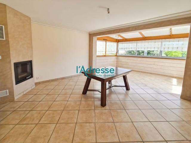 Maison 3 chbres + sous sol et jardin proche commerces