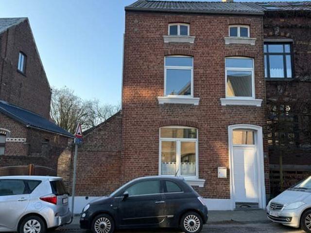Maison 3 façades avec jardin à Perwez