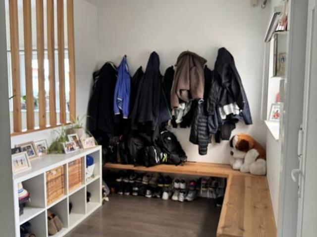 Maison 3 façades + entrepôt 3 ch, 613m² terrain