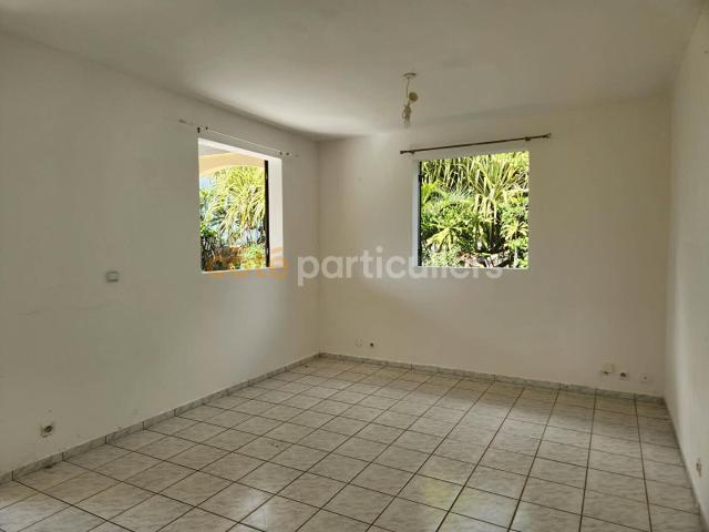 Maison 3 pièce s 68 m2 avec jardin clôturé Sainte Rose