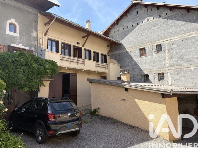 Maison 3 pièces 104 m²