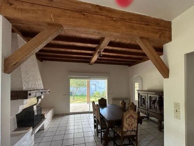 Maison 3 pièces, 100 m² à louer à Jau Dignac et Loirac 33590