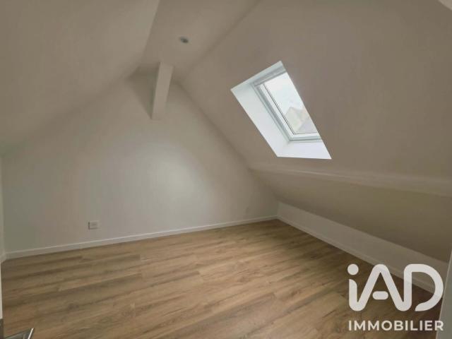 Maison 3 pièces, 100 m² à louer à Villevallier 89330