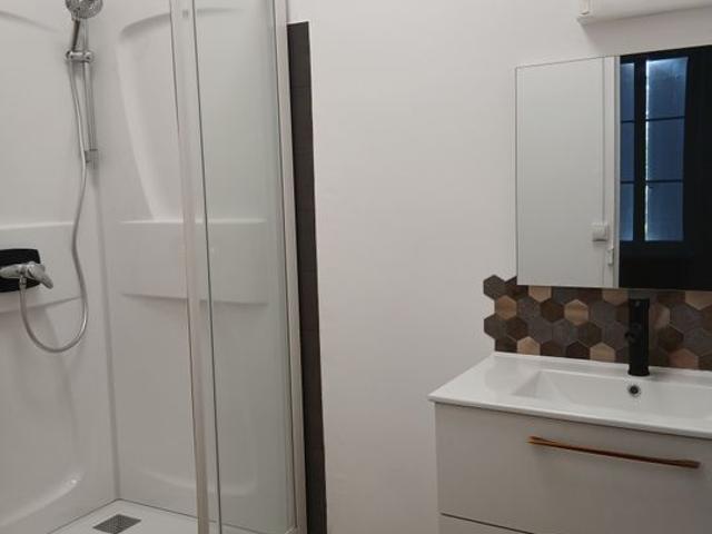 Maison 3 pièces, 101 m² à louer à Coutras 33230