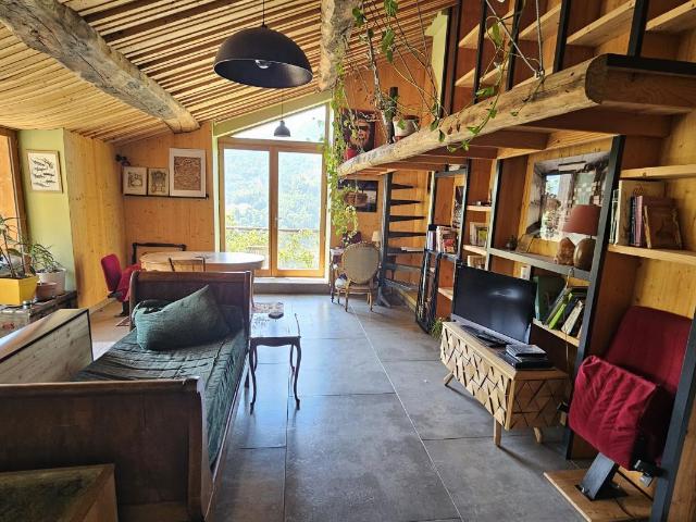 Maison 3 pièces 102 m²