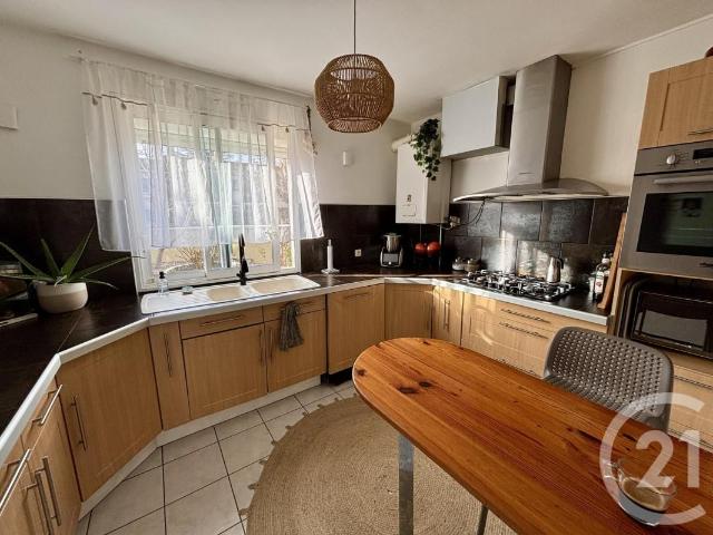 Maison 3 pièces, 102 m² à louer à Pauillac 33250