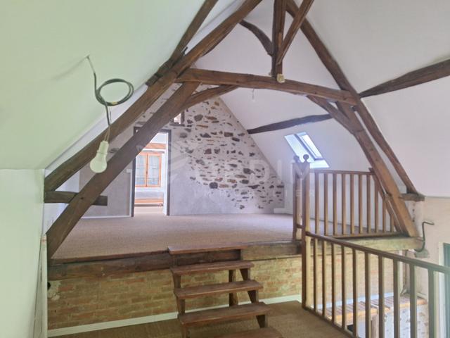 Maison 3 pièces, 116 m² à louer à Treigny Perreuse Sainte Colombe 89520