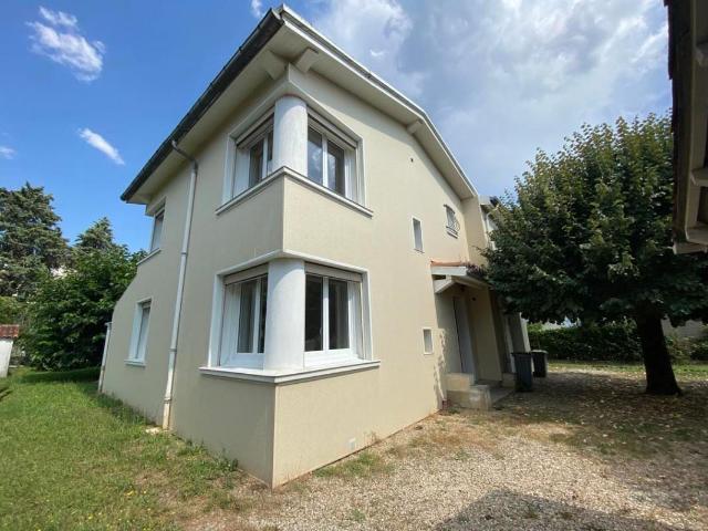 Maison 3 pièces, 119 m² à louer à Castres 81100