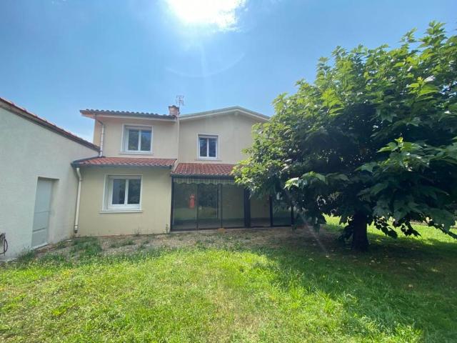 Maison 3 pièces, 119 m² à louer à Castres 81100