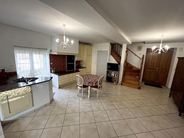 Maison 3 pièces 110 m²