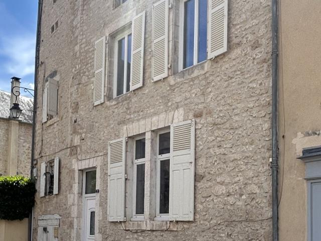 Maison 3 pièces 122 m²