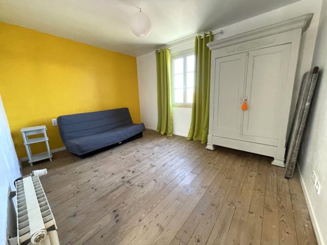 Maison 3 pièces, 130 m² à louer à Réquista 12170