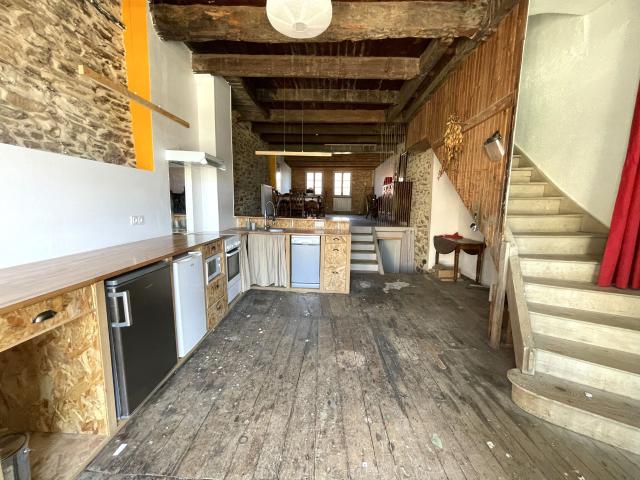 Maison 3 pièces, 130 m² à louer à Réquista 12170
