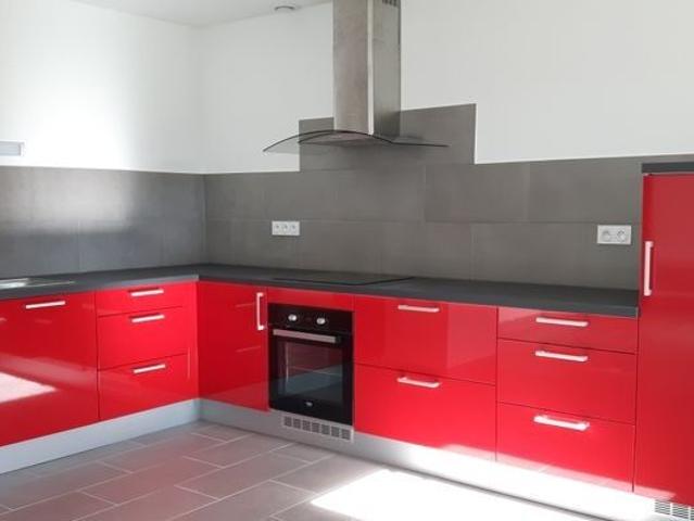 Maison 3 pièces, 130 m² à louer à Saint Ciers sur Gironde 33820