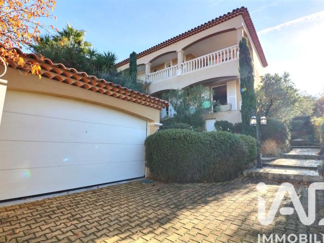 Maison 3 pièces 147 m²